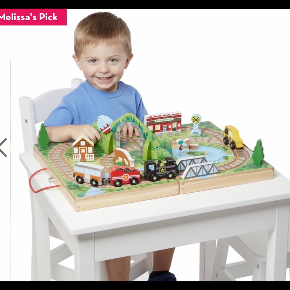 Melissa & Doug take along railroad wooden toy - Picture 4 of 5